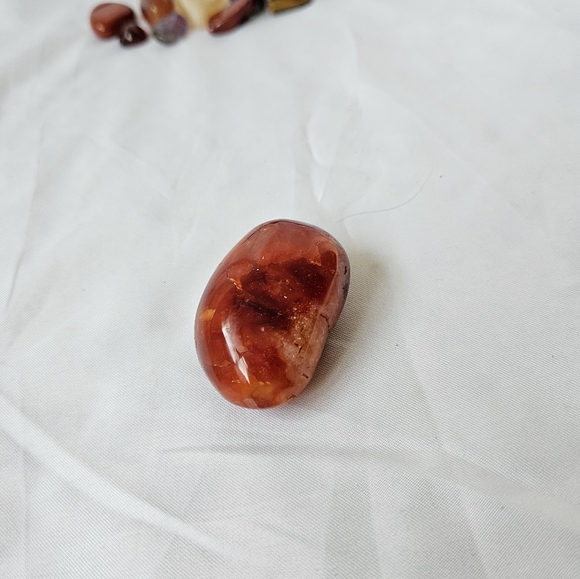 Lot of Tumbled and Polished Crystals - Picture 6 of 10